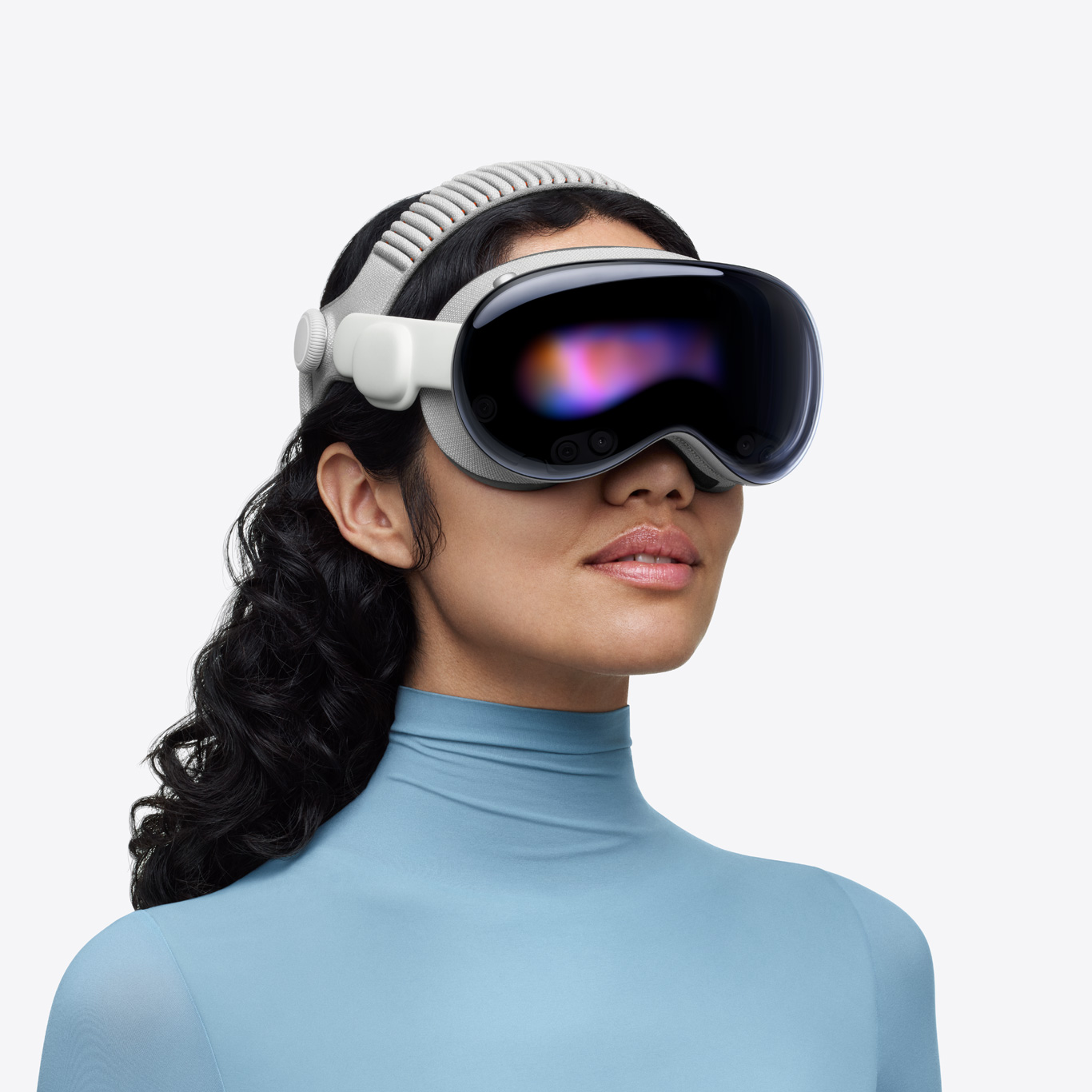 Person wearing Apple Vision Pro, assembled with Dual Knitted Band